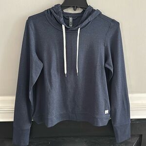 Vuori Halo Essential Hoodie navy new without tags. Navy Medium.